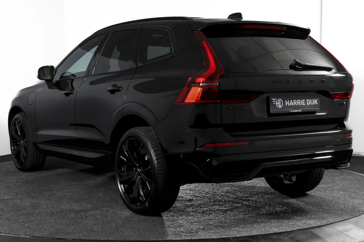 2.0 T6 Plug-in hybrid AWD Ultra Black Edition | S/K Panodak | Head-up | 360 Camera | Harman/Kardon | Dig. Cockpit | Adapt. Cruise | Stoel-+Stuurverw. | NAV+App.Connect | ECC | LM 21" | 0630