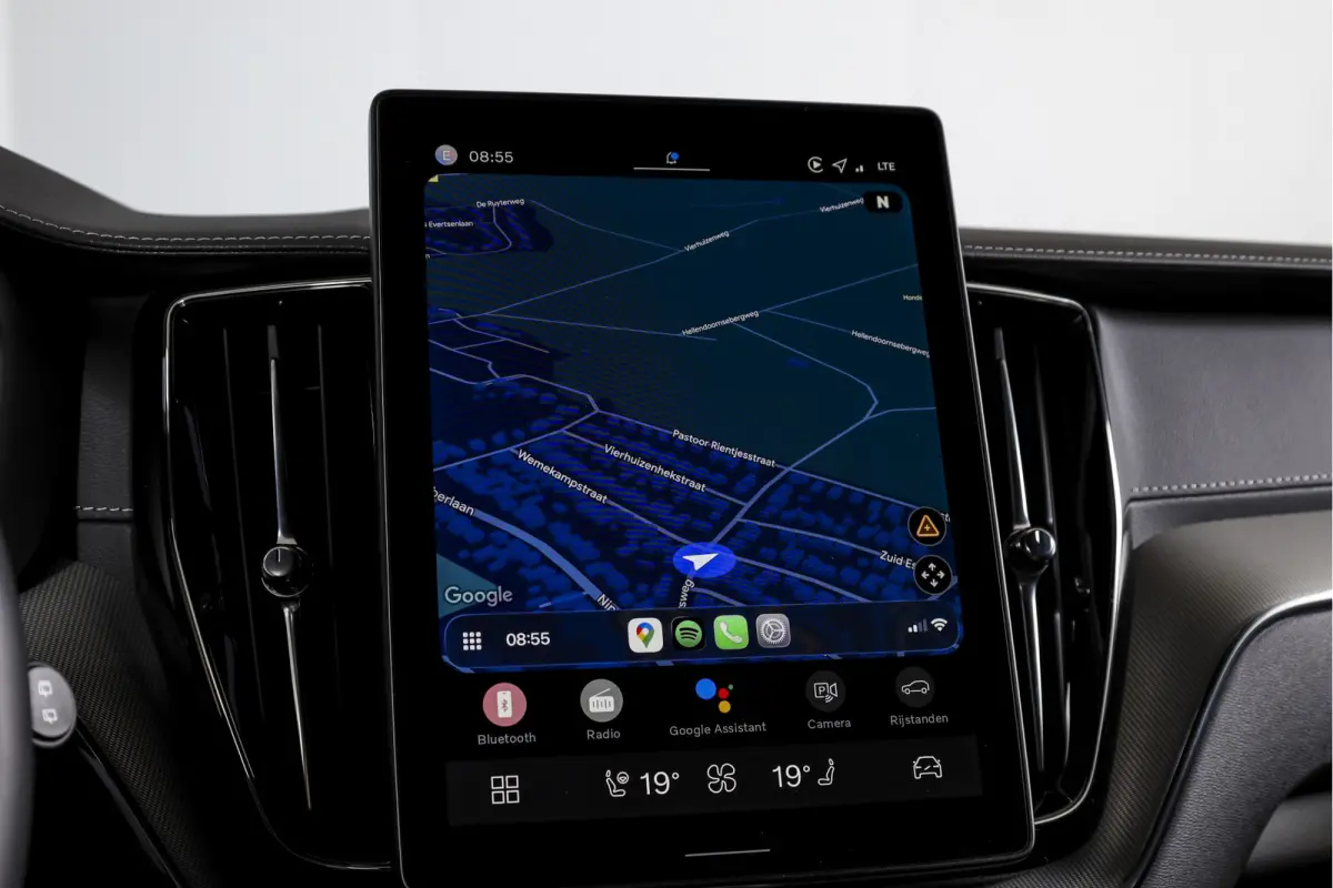 2.0 T6 Plug-in hybrid AWD Ultra Black Edition | S/K Panodak | Head-up | 360 Camera | Harman/Kardon | Dig. Cockpit | Adapt. Cruise | Stoel-+Stuurverw. | NAV+App.Connect | ECC | LM 21" | 0630