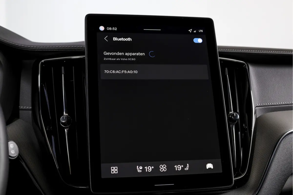 2.0 T6 Plug-in hybrid AWD Ultra Black Edition | S/K Panodak | Head-up | 360 Camera | Harman/Kardon | Dig. Cockpit | Adapt. Cruise | Stoel-+Stuurverw. | NAV+App.Connect | ECC | LM 21" | 0630