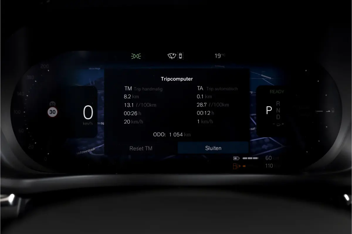 2.0 T6 Plug-in hybrid AWD Ultra Black Edition | S/K Panodak | Head-up | 360 Camera | Harman/Kardon | Dig. Cockpit | Adapt. Cruise | Stoel-+Stuurverw. | NAV+App.Connect | ECC | LM 21" | 0630