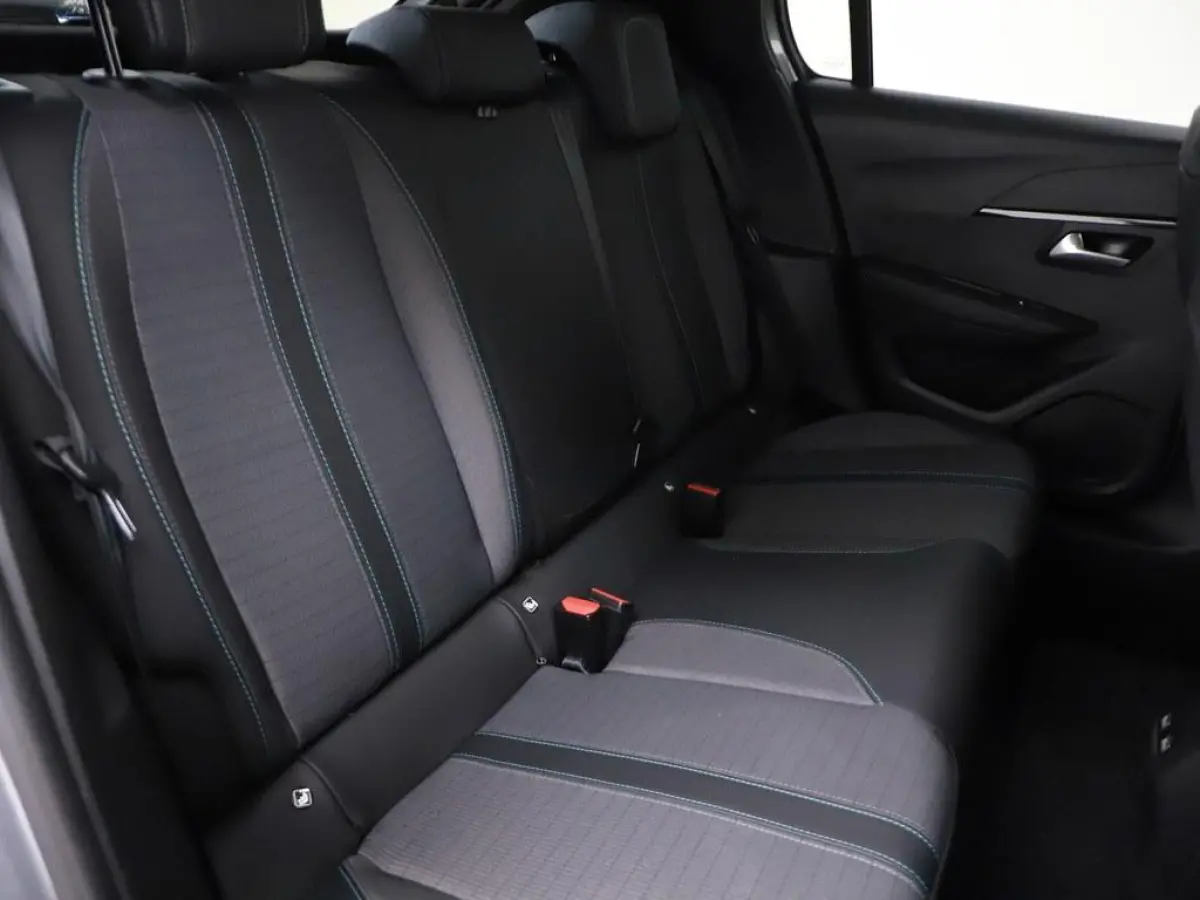 1.2T 100pk Allure Pack H.Leder/Camera/Ecc/Nav /CarPlay/El.Pakket/Vc/4S.banden