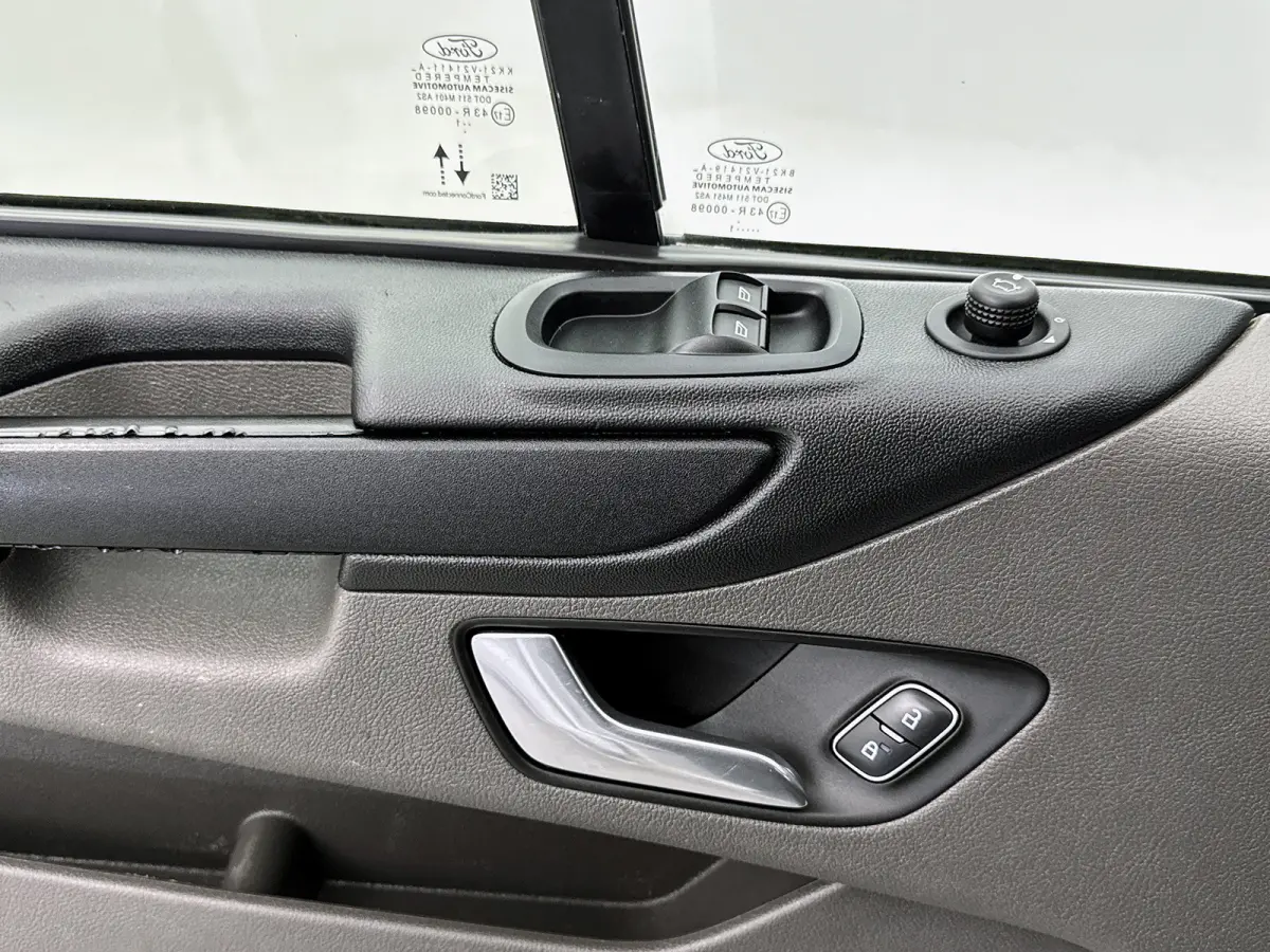 340 2.0 TDCI L2H1 Schuifdeur L+R Navigatie Trekhaak Cruise control Stoelverwarming