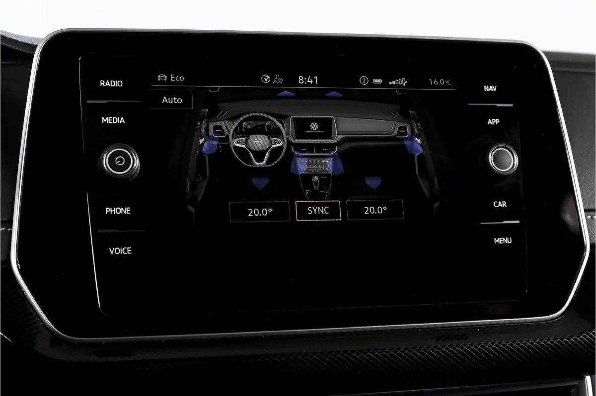1.0 TSI 115 PK R-Line - Automaat | Dig. Cockpit | Adapt. Cruise | Camera | PDC | App. Connect | ECC | DAB | LM 18" | 2240