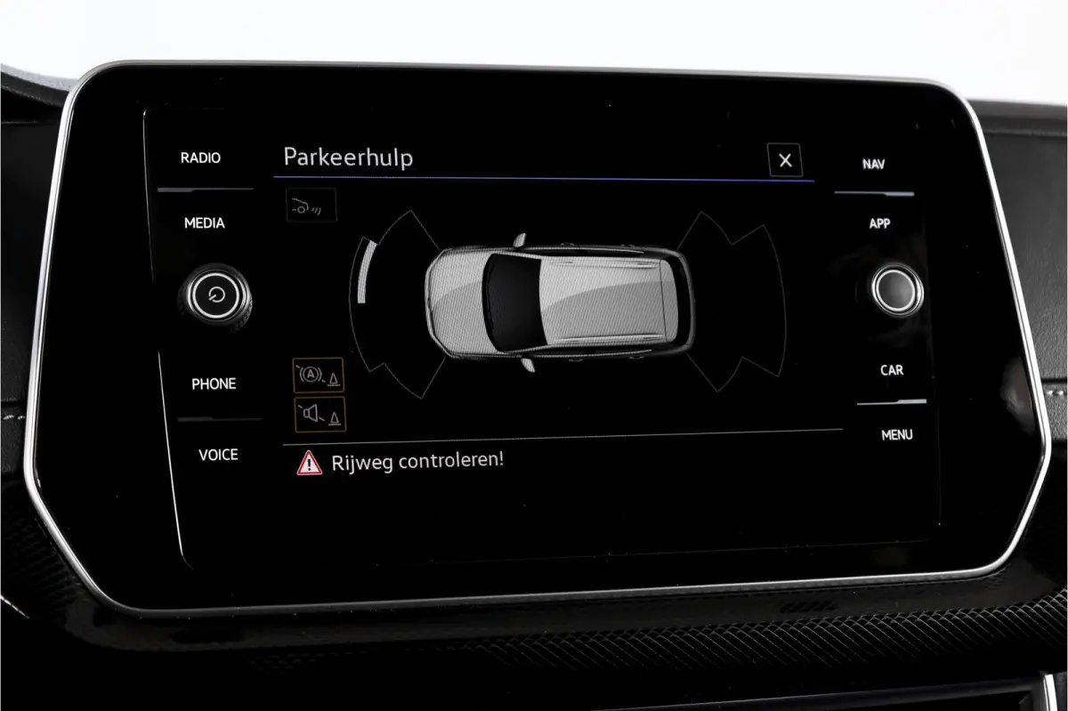 1.0 TSI 115 PK R-Line - Automaat | Dig. Cockpit | Adapt. Cruise | Camera | PDC | App. Connect | ECC | DAB | LM 18" | 2240