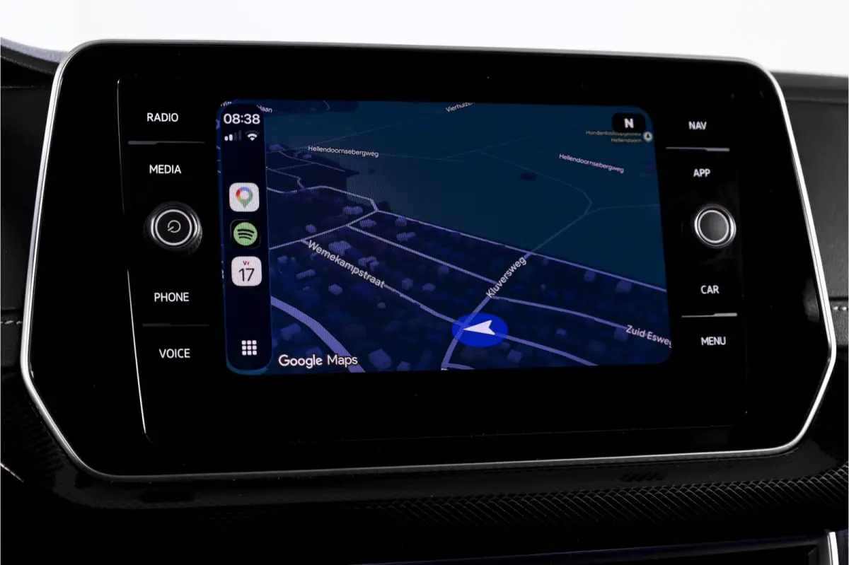 1.0 TSI 115 PK R-Line - Automaat | Dig. Cockpit | Adapt. Cruise | Camera | PDC | App. Connect | ECC | DAB | LM 18" | 2240