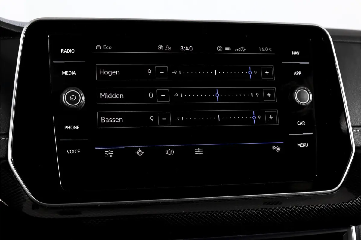 1.0 TSI 115 PK R-Line - Automaat | Dig. Cockpit | Adapt. Cruise | Camera | PDC | App. Connect | ECC | DAB | LM 18" | 2240