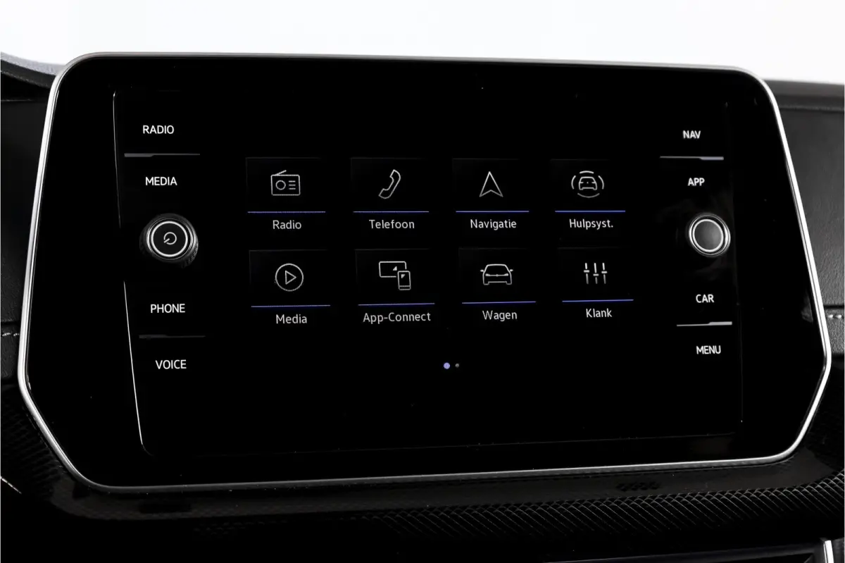 1.0 TSI 115 PK R-Line - Automaat | Dig. Cockpit | Adapt. Cruise | Camera | PDC | App. Connect | ECC | DAB | LM 18" | 2240
