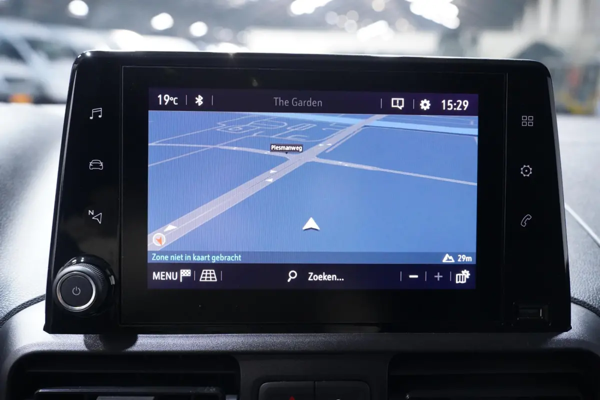 1.5D 102 pk L1H1 Edition Navi, Airco Cruise Control, NAP, Laadruimte Pakket, PDC achter, 2-Zits