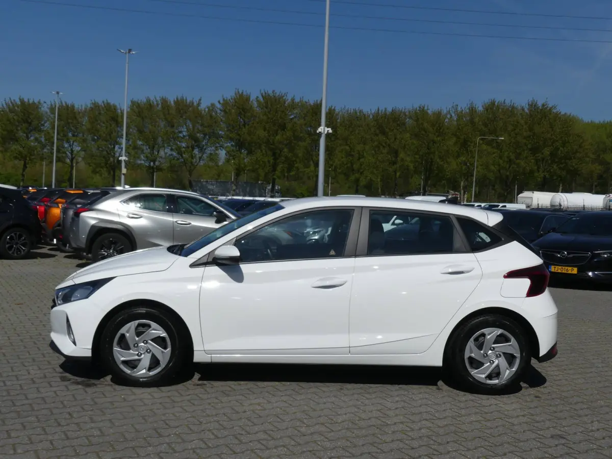 1.0 T-GDI 7DCT 100PK Comfort / Carplay