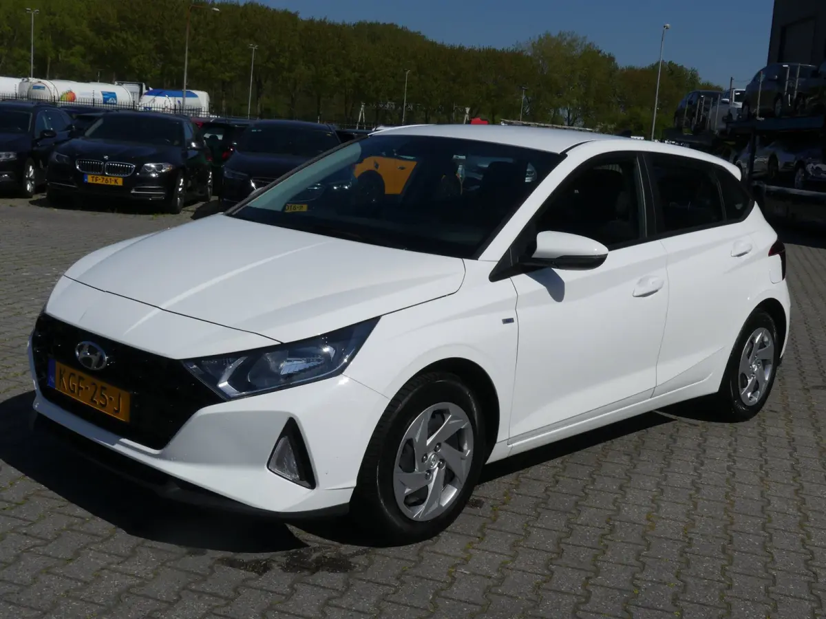 1.0 T-GDI 7DCT 100PK Comfort / Carplay