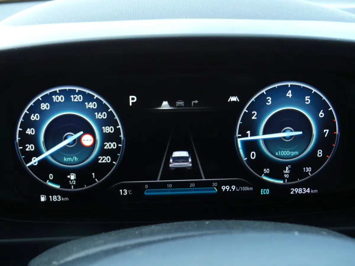 1.0 T-GDI 7DCT 100PK Comfort / Carplay