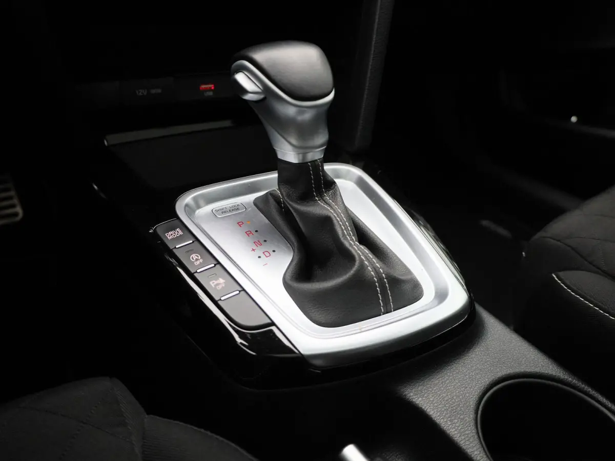 1.5 T-GDi MHEV GT-Line Edition Airco | Apple Carplay/Android Auto | Bluetooth | Cruise Control | Extra Getint Glas | Hill/Hold Functie | Lichtmetalen Velgen 17'' | Multimedia-Voorbereiding |