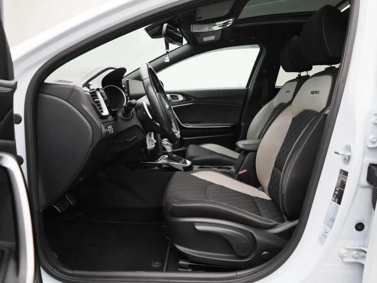 1.5 T-GDi MHEV GT-Line Edition Airco | Apple Carplay/Android Auto | Bluetooth | Cruise Control | Extra Getint Glas | Hill/Hold Functie | Lichtmetalen Velgen 17'' | Multimedia-Voorbereiding |