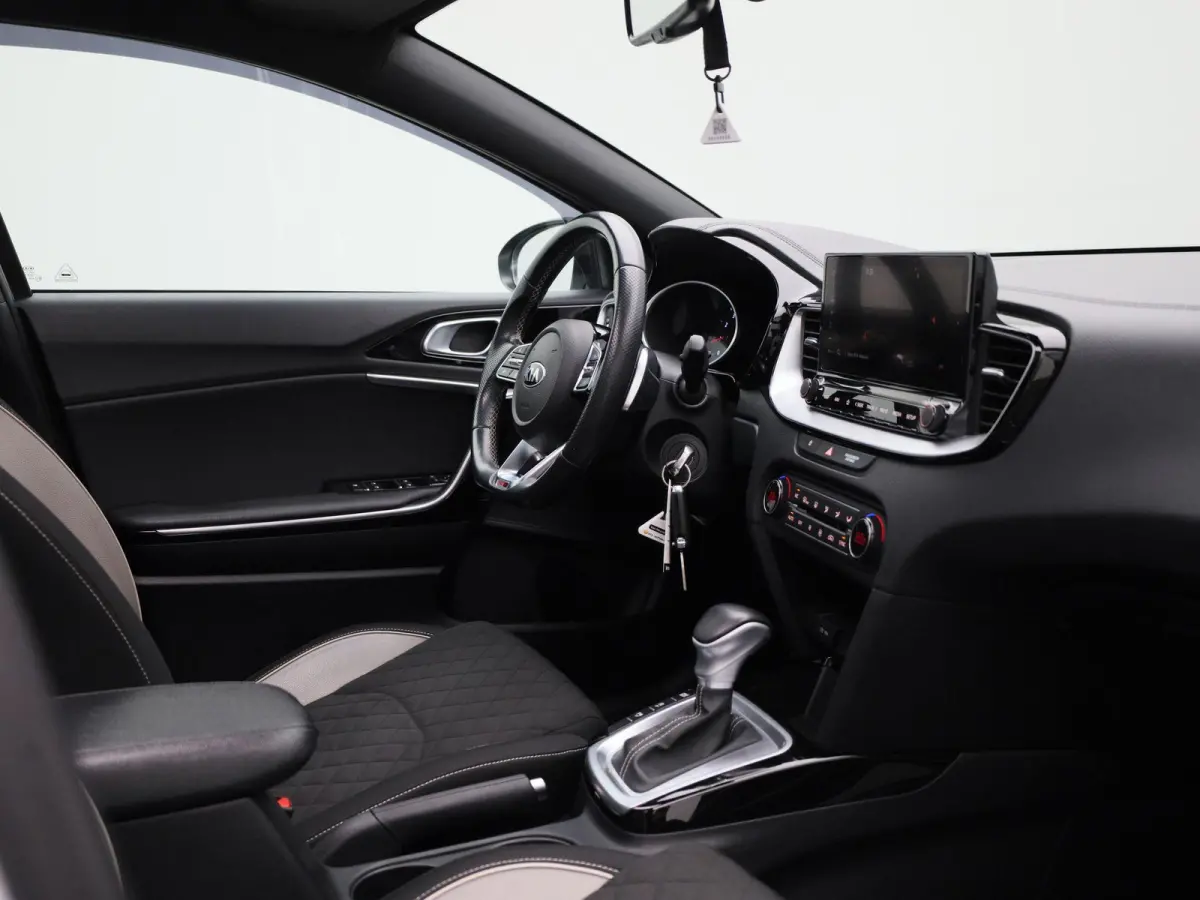 1.5 T-GDi MHEV GT-Line Edition Airco | Apple Carplay/Android Auto | Bluetooth | Cruise Control | Extra Getint Glas | Hill/Hold Functie | Lichtmetalen Velgen 17'' | Multimedia-Voorbereiding |