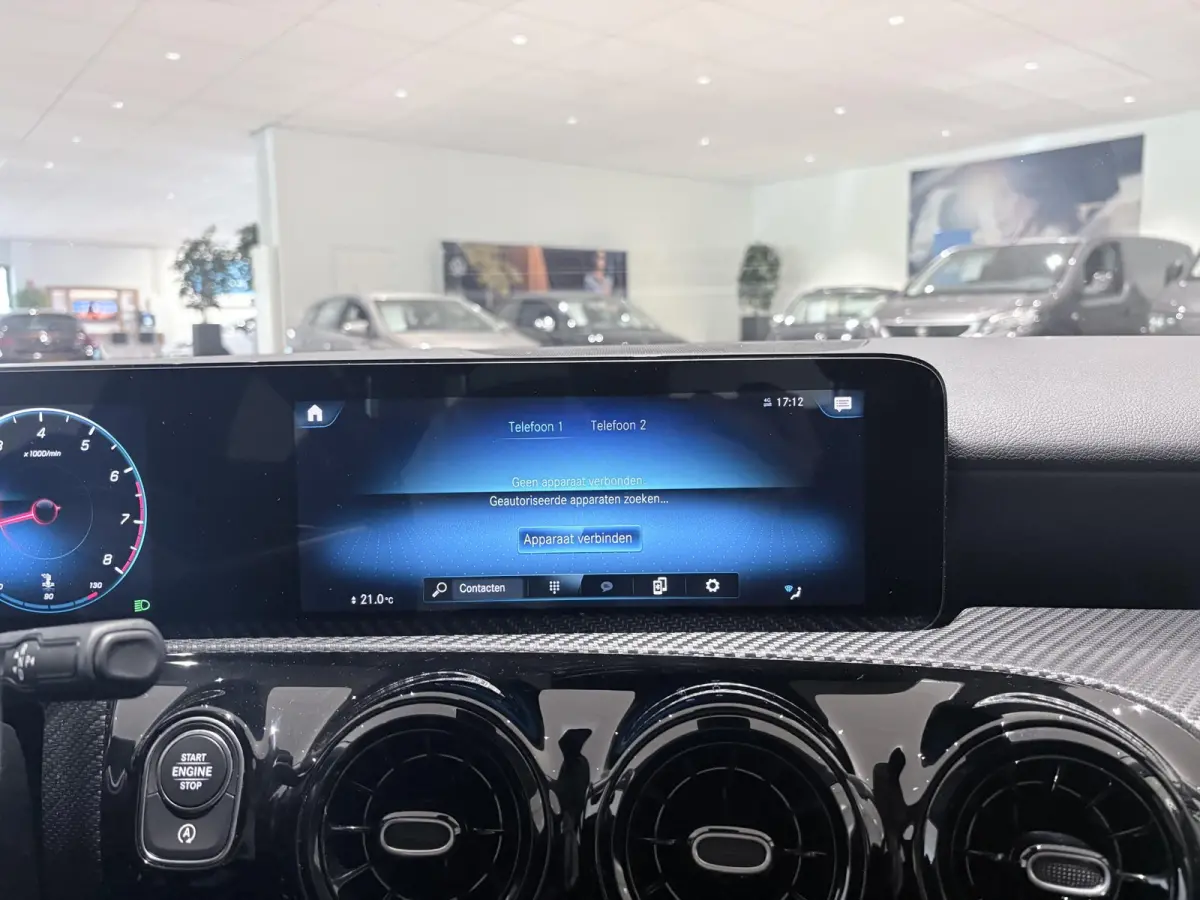 180 Business Solution Airco | Autonomous Emergency Braking | Cruise Control | Keyless Start | LED Koplampen | Lichtmetalen Velgen 16'' | Parkeer Assistent | Parkeersensor Voor en Achter | Re