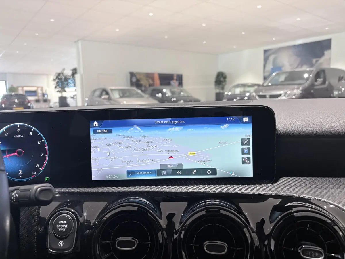 180 Business Solution Airco | Autonomous Emergency Braking | Cruise Control | Keyless Start | LED Koplampen | Lichtmetalen Velgen 16'' | Parkeer Assistent | Parkeersensor Voor en Achter | Re