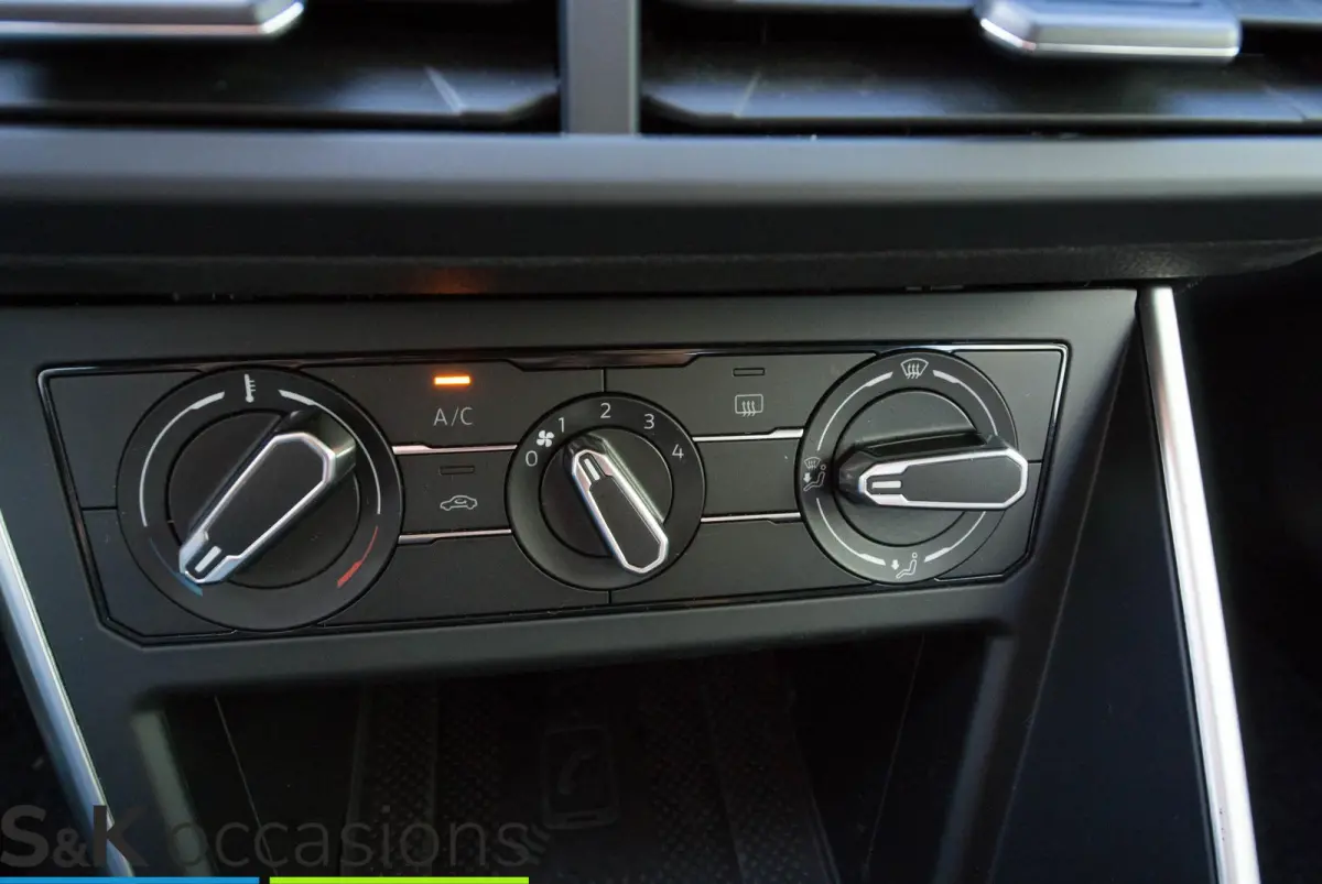 1.0 TSI Life NAVI