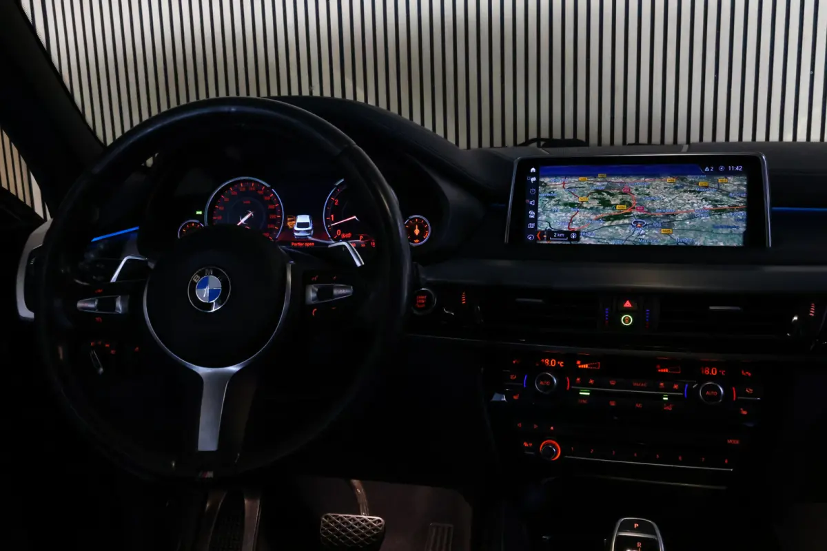 xDrive35i High Executive M AVM SPORT AUTOMAAT LEDER Topstaat ! 2017