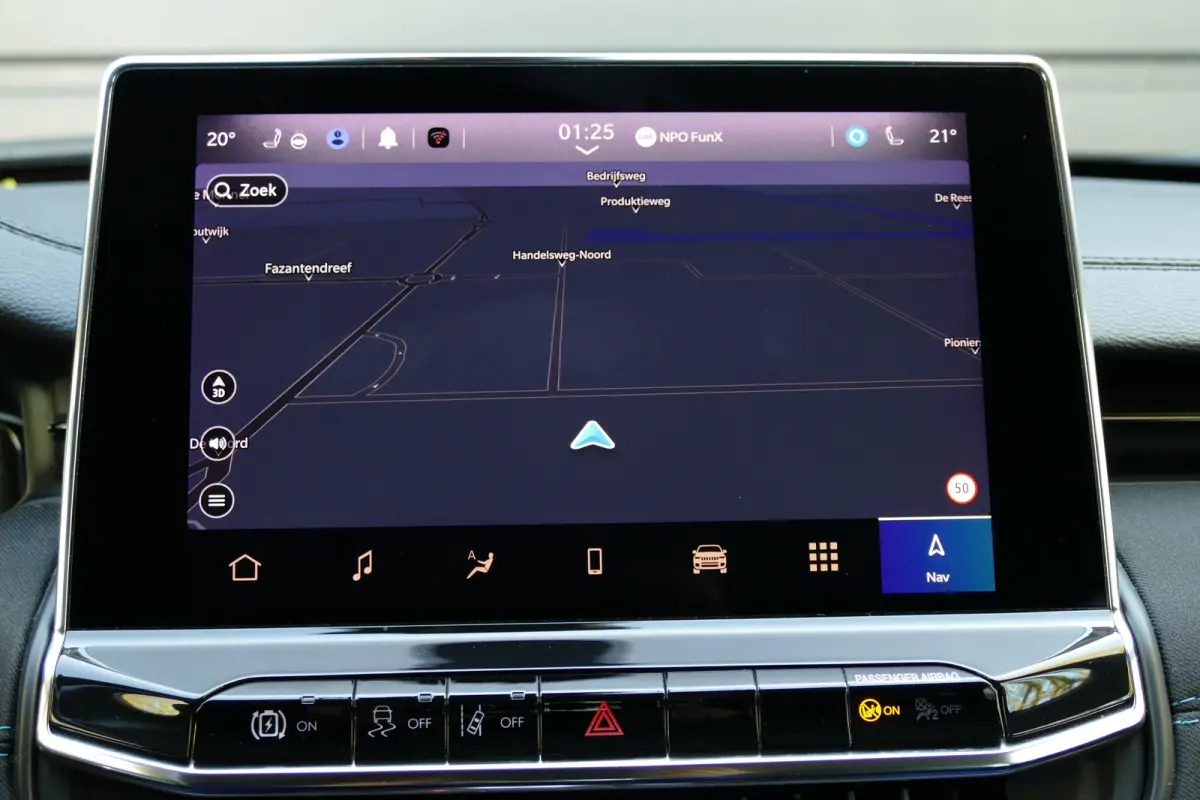 4xe 240 PLUG-IN HYBRID UPLAND AUTOMAAT / NAVI / CLIMA / 18" LMV / CAMERA / FULL-LED / KEYLESS / STOELVERWARMING / BLUETOOTH / ADAPT. CRUISECONTROL / 1E EIGENAAR / SCHITTERENDE STAAT !!