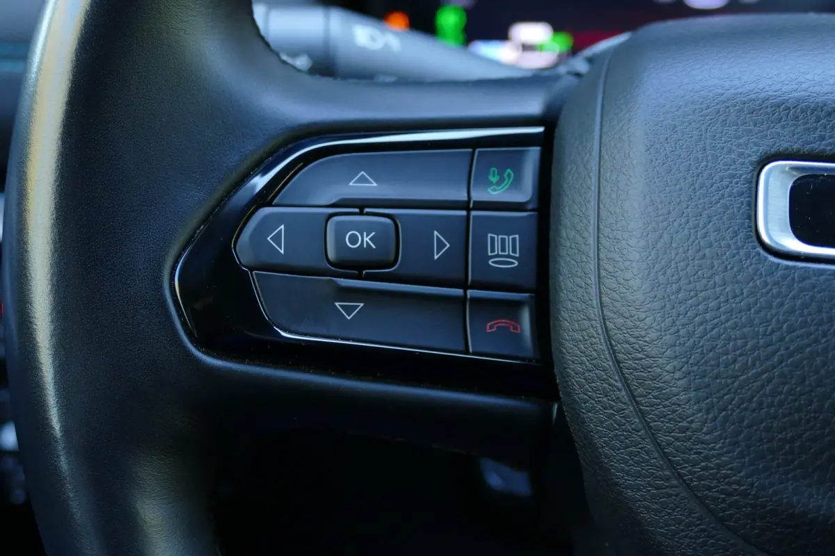 4xe 240 PLUG-IN HYBRID UPLAND AUTOMAAT / NAVI / CLIMA / 18" LMV / CAMERA / FULL-LED / KEYLESS / STOELVERWARMING / BLUETOOTH / ADAPT. CRUISECONTROL / 1E EIGENAAR / SCHITTERENDE STAAT !!