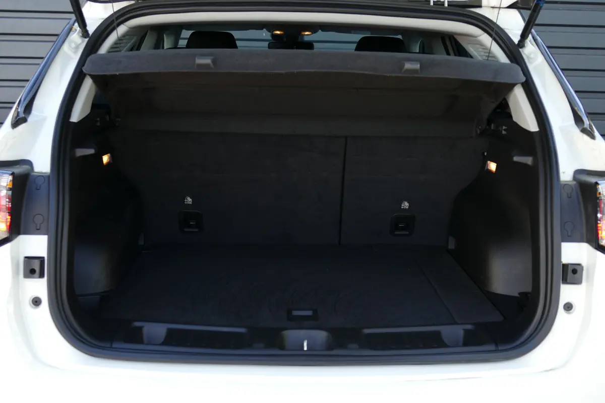 4xe 240 PLUG-IN HYBRID UPLAND AUTOMAAT / NAVI / CLIMA / 18" LMV / CAMERA / FULL-LED / KEYLESS / STOELVERWARMING / BLUETOOTH / ADAPT. CRUISECONTROL / 1E EIGENAAR / SCHITTERENDE STAAT !!