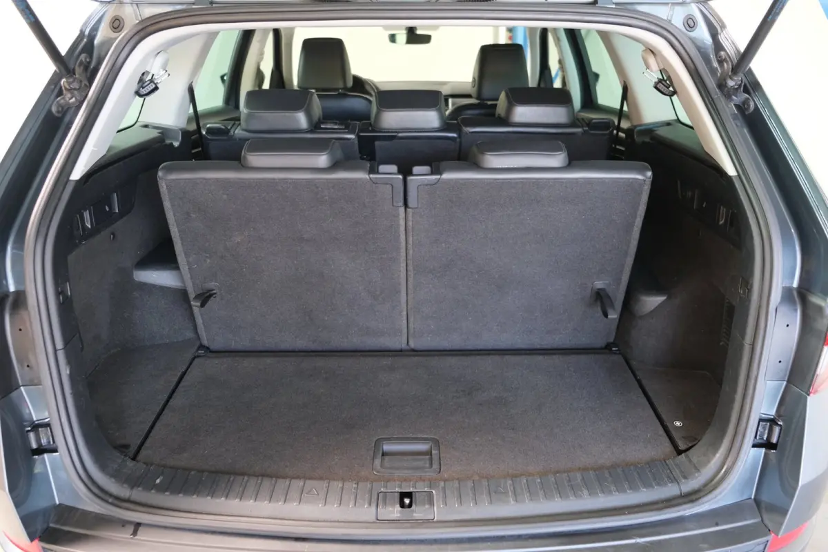 1.5 TSI Business Edition 7p. > €14750,-Netto Export <