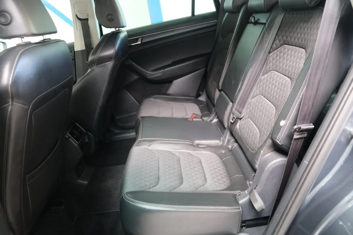 1.5 TSI Business Edition 7p. > €14750,-Netto Export <