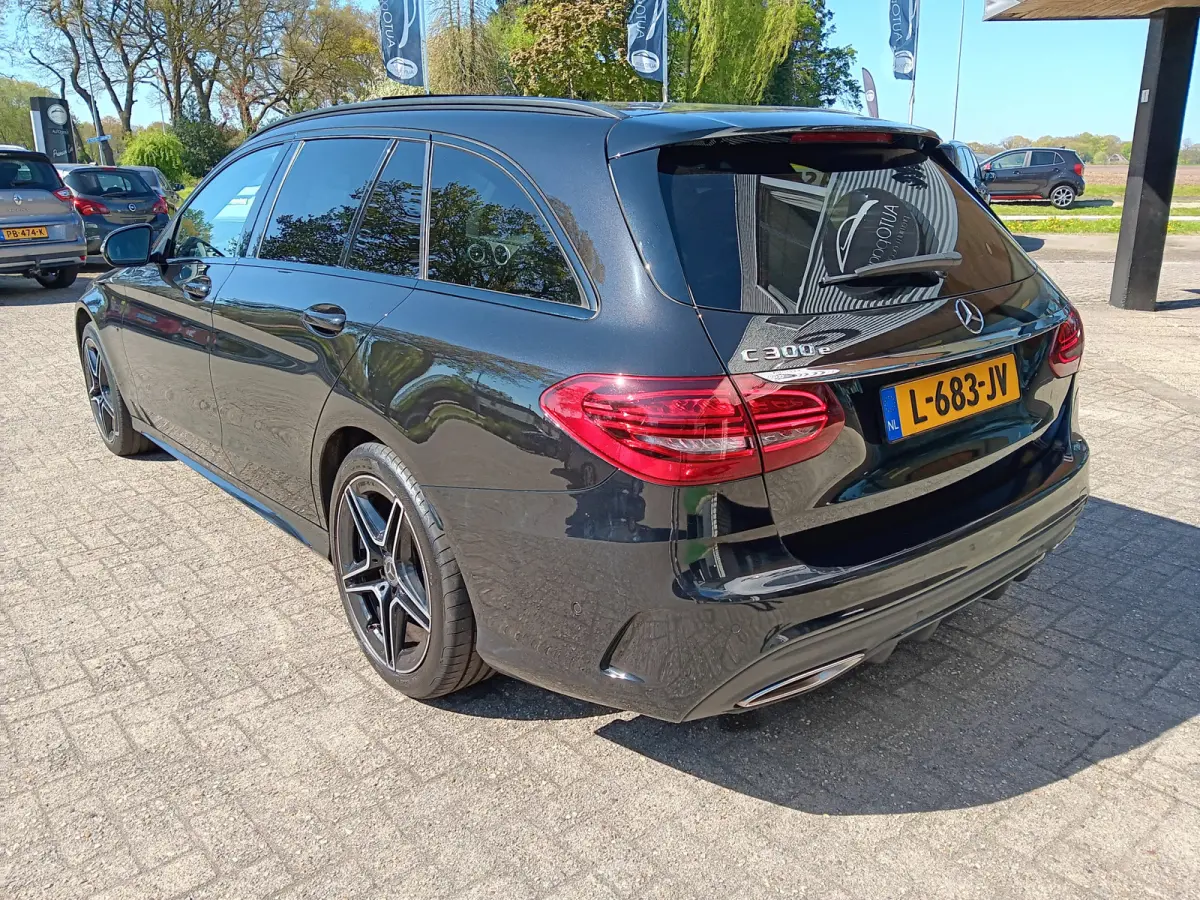 300 e Business Solution AMG Limited|PANO|CARPLAY|AMGPAKKET|ELEKTR KLEP|ORG NL