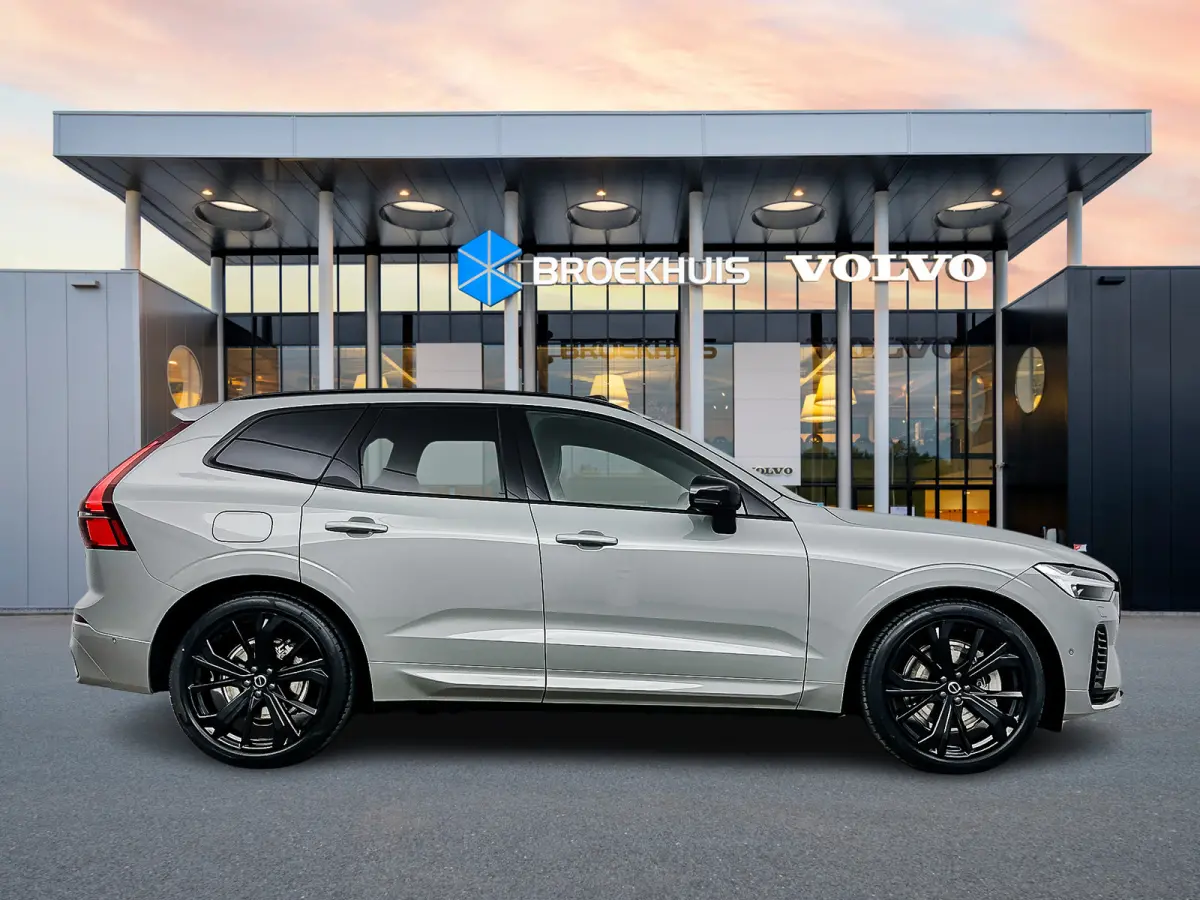 T6 Recharge Ultra Black Edition | 21" | Luchtvering | Head-Up | Panoramadak | Harman Kardon | Leder Dashboard | 360 Camera | Elektr. verst. Stoelen | Full LED