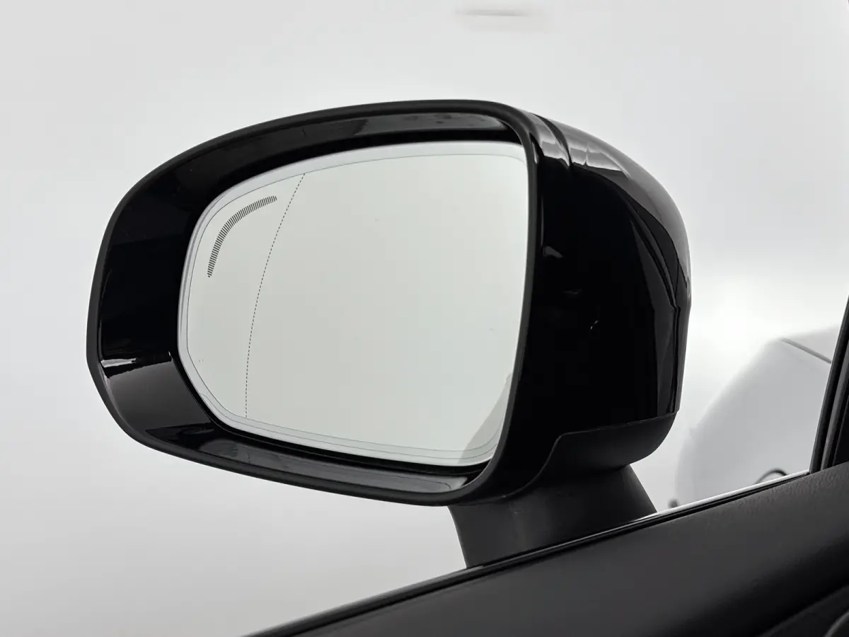 T6 Recharge Ultra Black Edition | 21" | Luchtvering | Head-Up | Panoramadak | Harman Kardon | Leder Dashboard | 360 Camera | Elektr. verst. Stoelen | Full LED