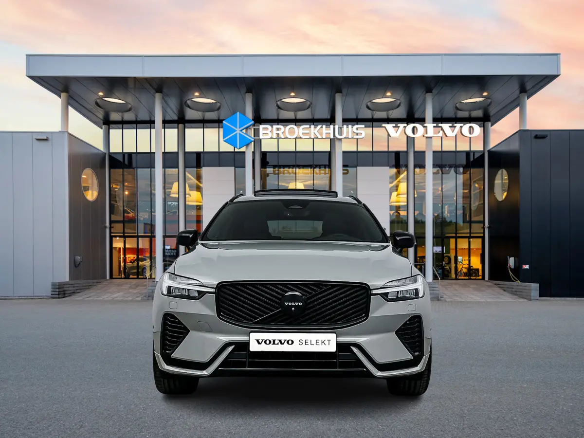 T6 Recharge Ultra Black Edition | 21" | Luchtvering | Head-Up | Panoramadak | Harman Kardon | Leder Dashboard | 360 Camera | Elektr. verst. Stoelen | Full LED