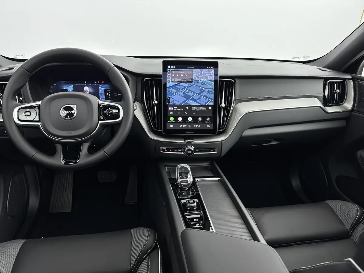 T6 Recharge Ultra Black Edition | 21" | Luchtvering | Head-Up | Panoramadak | Harman Kardon | Leder Dashboard | 360 Camera | Elektr. verst. Stoelen | Full LED
