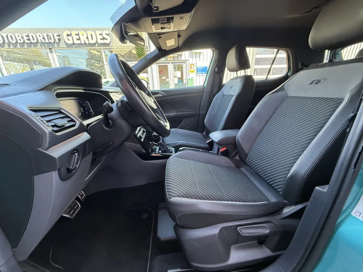 1.0 TSI Style R-Line. | AUTOMAAT | VIRTUAL | BEATS AUDIO | NAVI | KEYLESS |