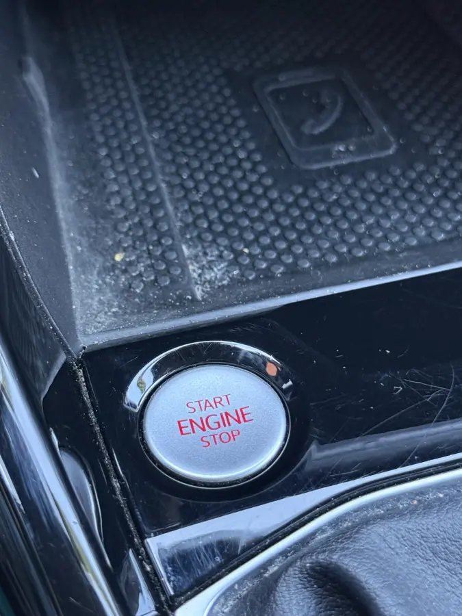 1.0 TSI Style R-Line. | AUTOMAAT | VIRTUAL | BEATS AUDIO | NAVI | KEYLESS |