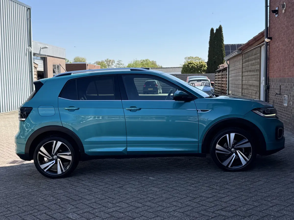 1.0 TSI Style R-Line. | AUTOMAAT | VIRTUAL | BEATS AUDIO | NAVI | KEYLESS |