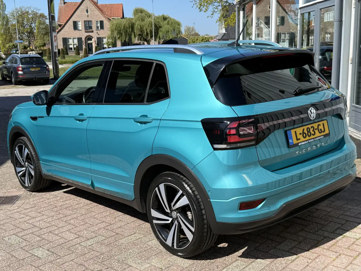 1.0 TSI Style R-Line. | AUTOMAAT | VIRTUAL | BEATS AUDIO | NAVI | KEYLESS |