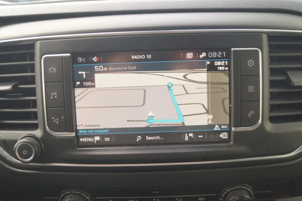 1.5 BlueHDI Standard Premium -NAVI-AIRCO-