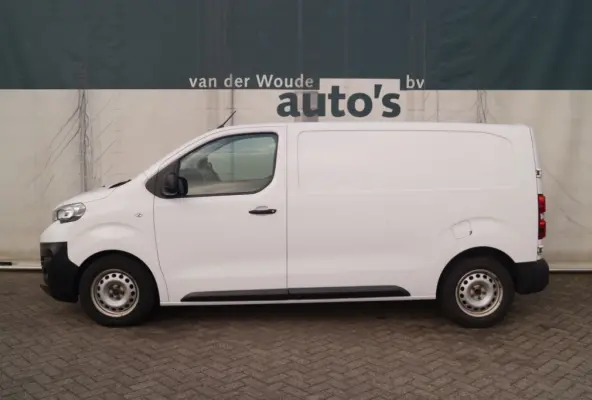 1.5 BlueHDI Standard Premium -NAVI-AIRCO-