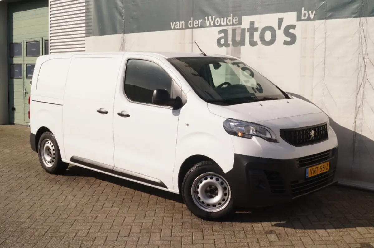 1.5 BlueHDI Standard Premium -NAVI-AIRCO-