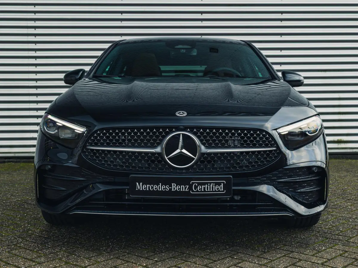 Hatchback 250 e Business Solution AMG Panorama dak