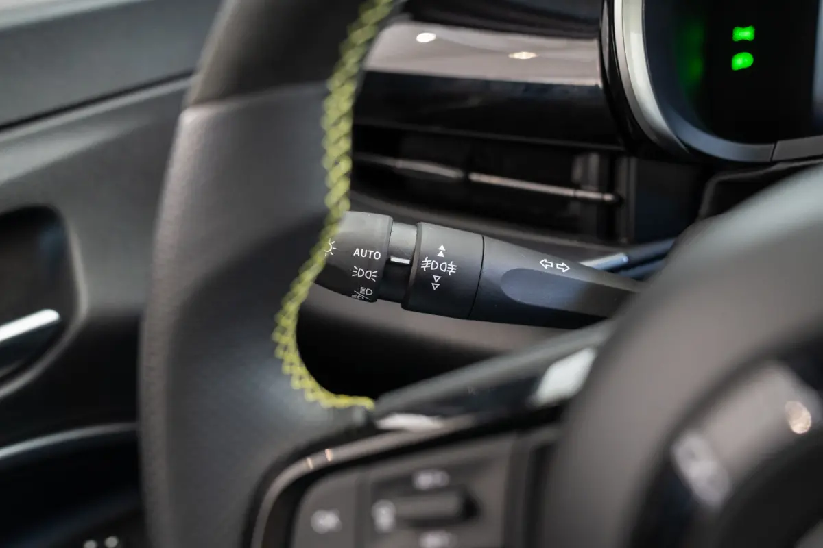 Turismo 54 kWh | 8 Jaar Garantie | 20 Inch Velgen | Apple Carplay & Android Auto | LED | Keyless | Parkeersensoren | Mistlampen |