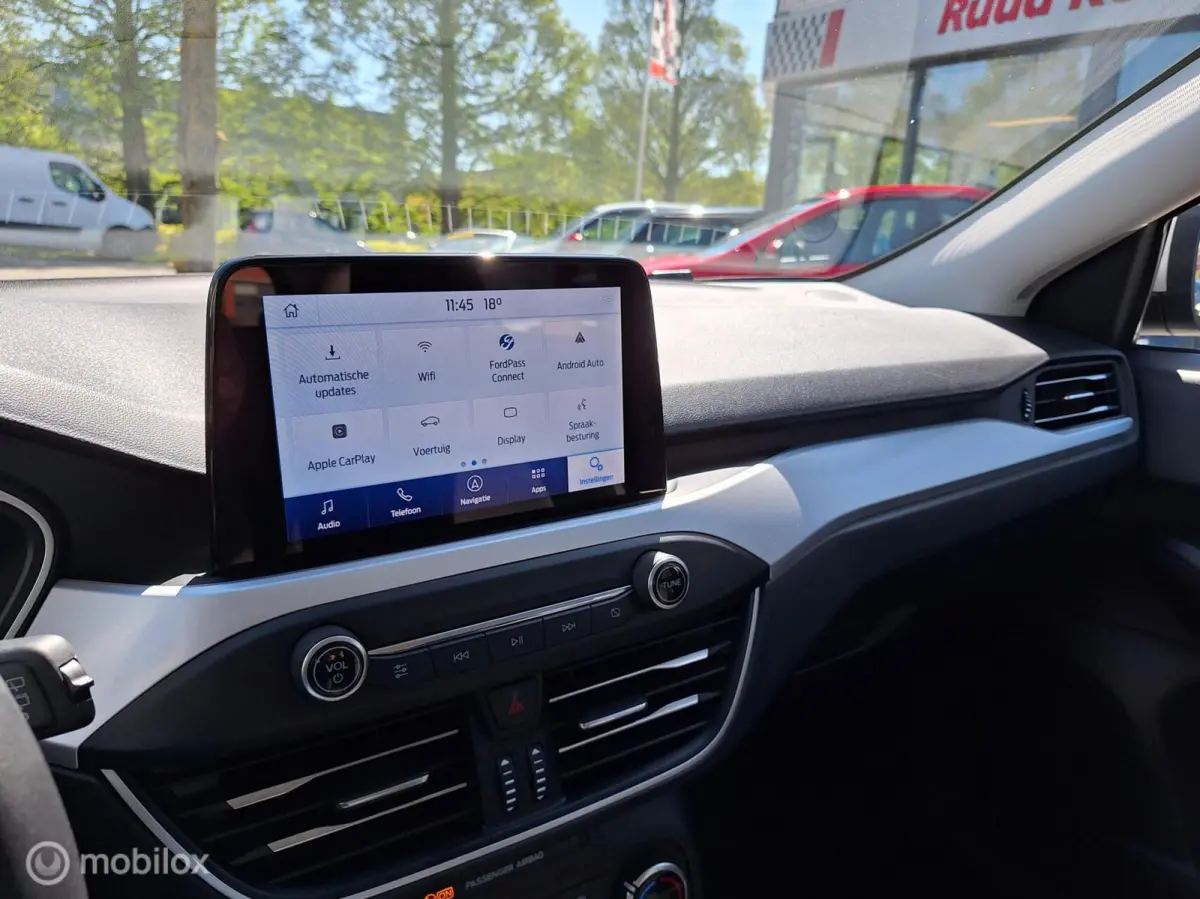 1.0 ECOBOOST TREND EDITION BUSINESS • Carplay • Airco •