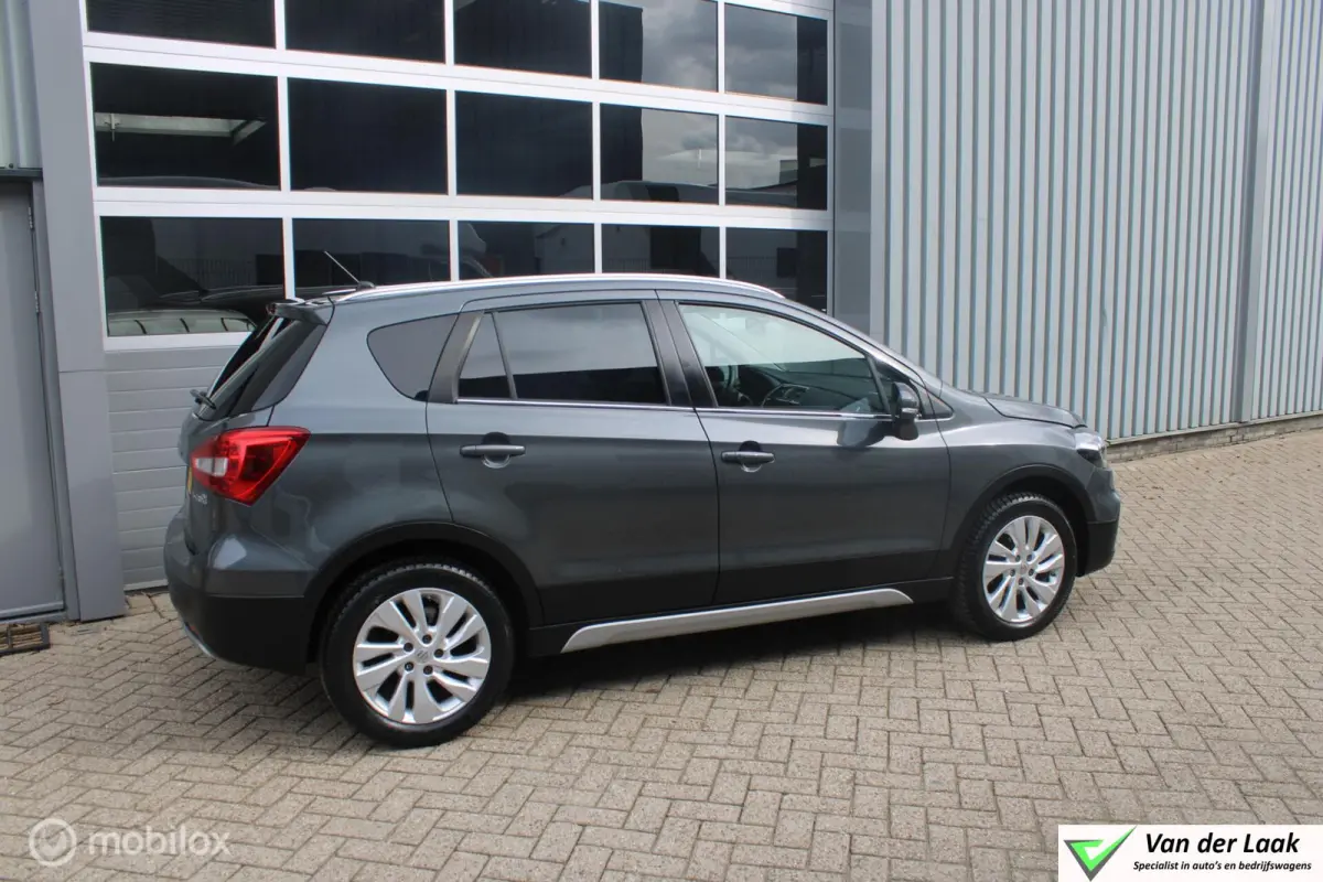 1.0 Boosterjet Exclusive 1e Eig | Boekjes | Stoelverwarming | Navigatie | 5 keer op Voorraad.