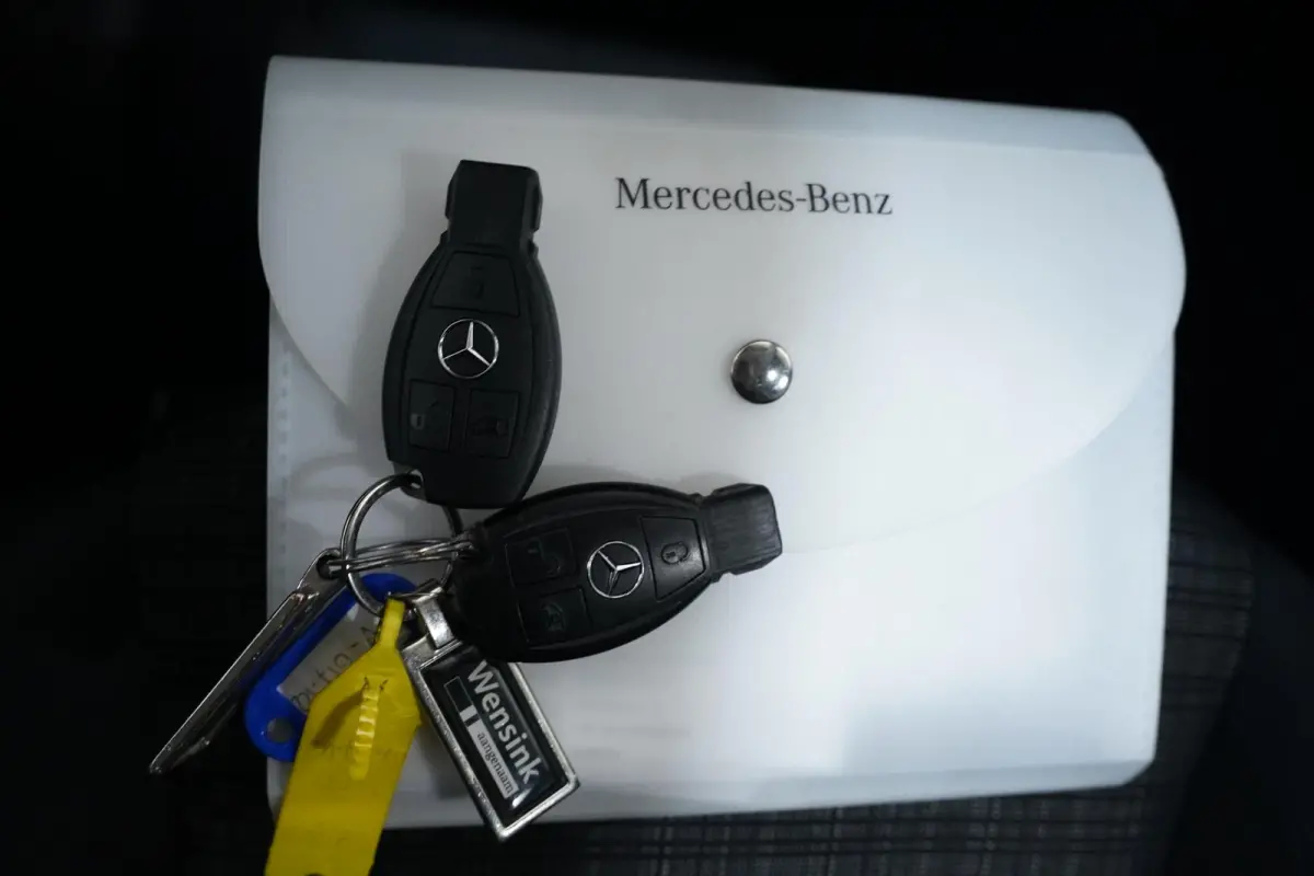 114 CDI 136 pk Lang Aut. Glazenwasser Edition Airco, Cruise Control, Imperiaal, Trekhaak 2.500 kg, 2-Zits