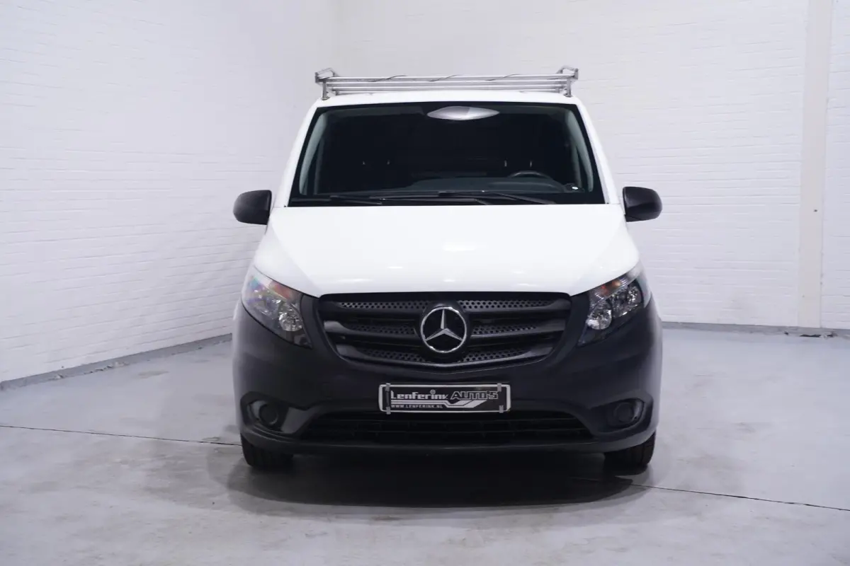 114 CDI 136 pk Lang Aut. Glazenwasser Edition Airco, Cruise Control, Imperiaal, Trekhaak 2.500 kg, 2-Zits