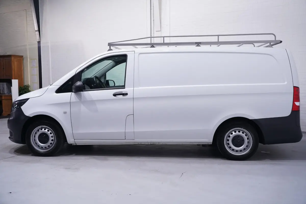 114 CDI 136 pk Lang Aut. Glazenwasser Edition Airco, Cruise Control, Imperiaal, Trekhaak 2.500 kg, 2-Zits