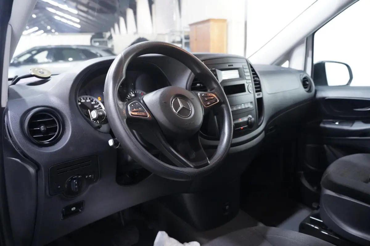114 CDI 136 pk Lang Aut. Glazenwasser Edition Airco, Cruise Control, Imperiaal, Trekhaak 2.500 kg, 2-Zits