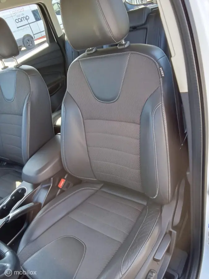 1.5 Titanium Styling Pack/clima/cruis/trekhaak