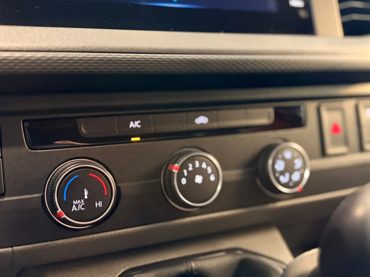 2.0 TDI L2H1 | 2 x SCHUIFDEUR | NAVI | CRUISE | TREKHAAK |