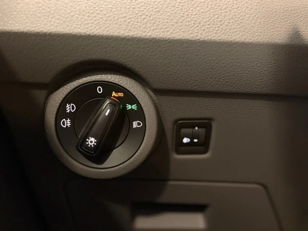 2.0 TDI L2H1 | 2 x SCHUIFDEUR | NAVI | CRUISE | TREKHAAK |